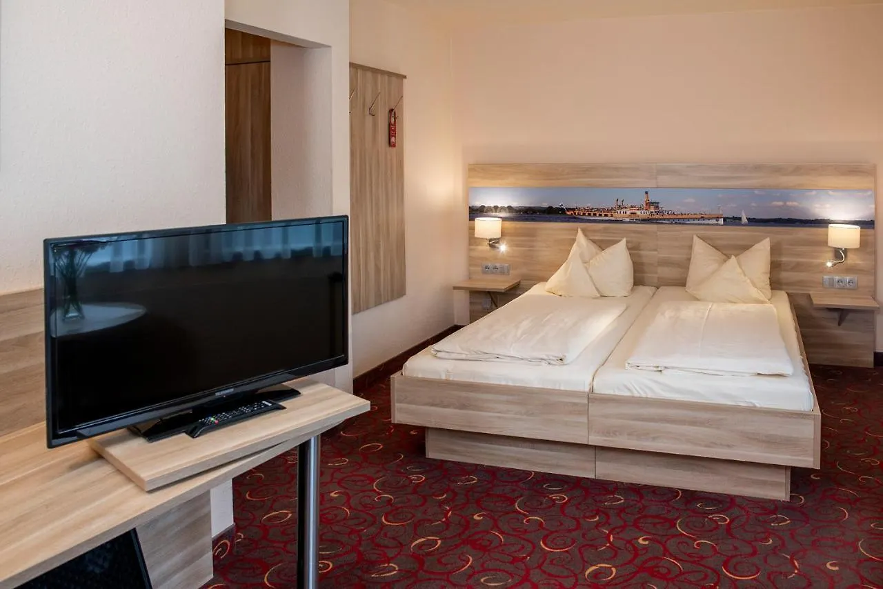 Hotel Luitpold Am See Prien am Chiemsee 3*,